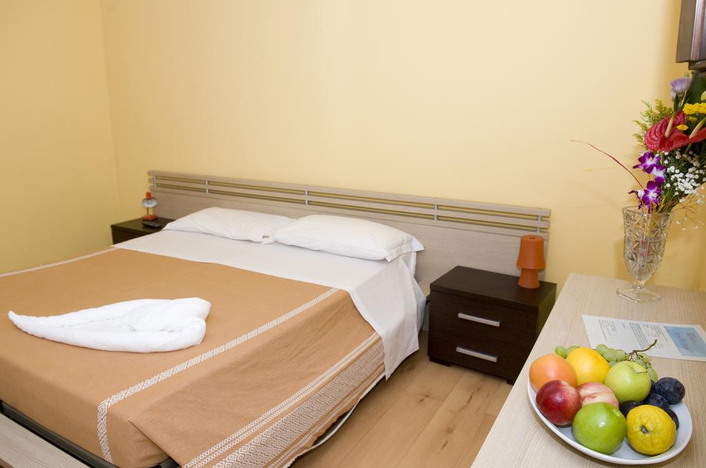 Hotel Rosa Dei Venti Lignano Sabbiadoro Room photo