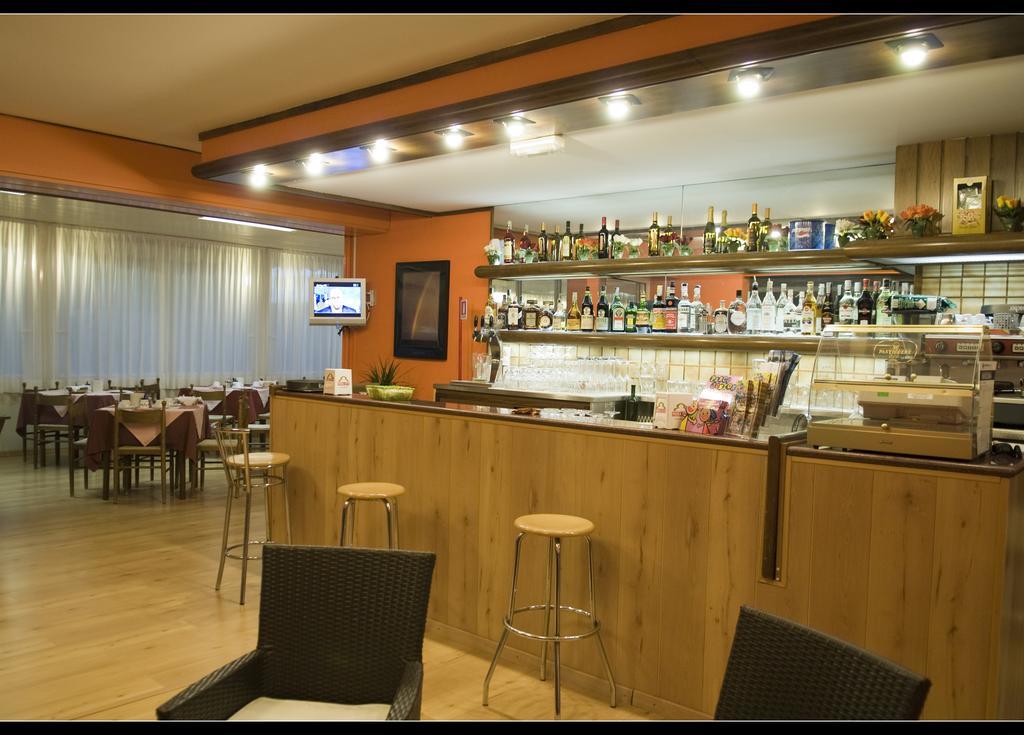 Hotel Rosa Dei Venti Lignano Sabbiadoro Exterior photo