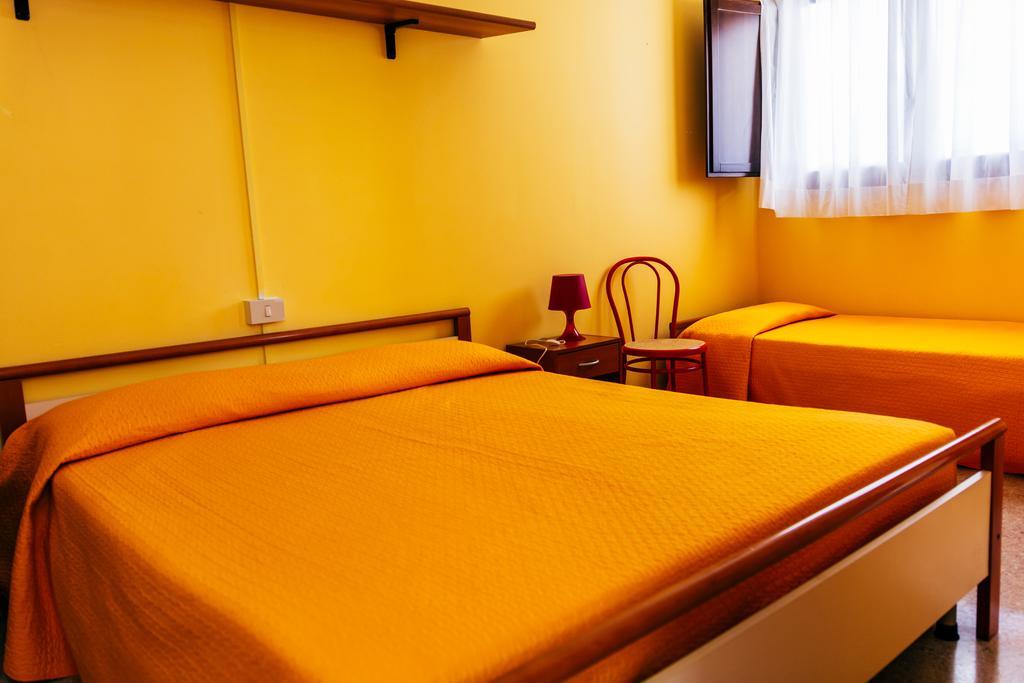 Hotel Rosa Dei Venti Lignano Sabbiadoro Room photo