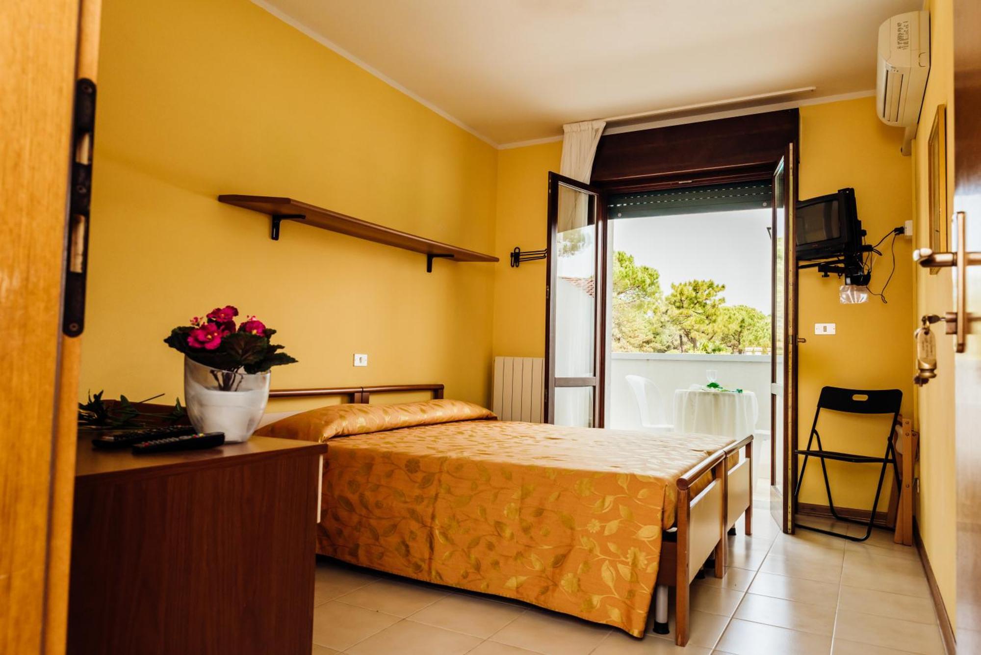 Hotel Rosa Dei Venti Lignano Sabbiadoro Room photo